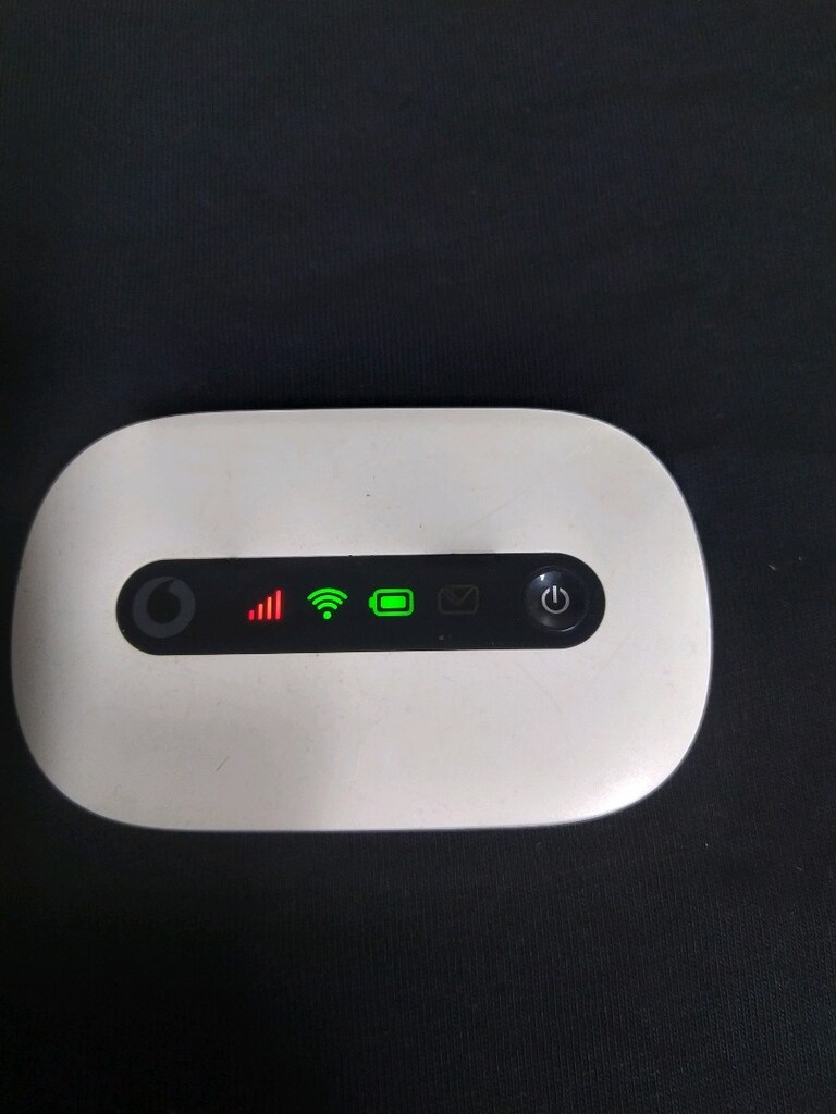 VODEFONE R206 3G mobil wifi modem - 2