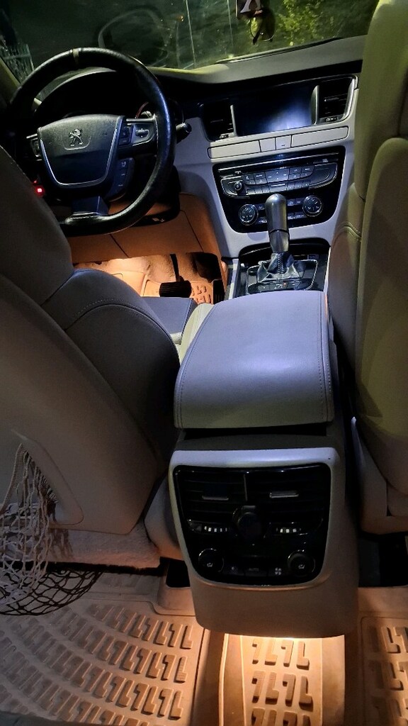 Peugeot 508 2.0 Allure dizel - 12