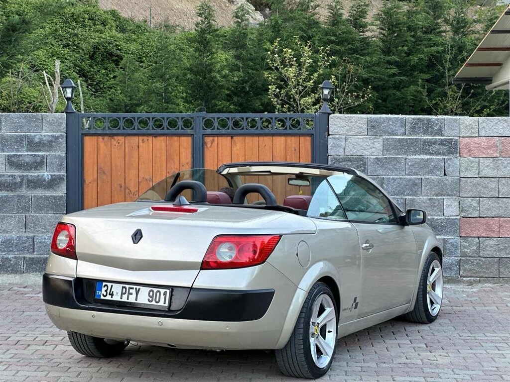 Renault Cabriolet - 9