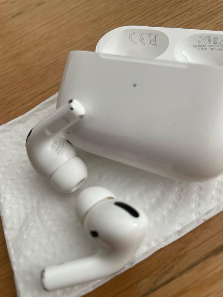 Apple Airpods Pro Bluetooth Kulaklık ve Magsafe Şarj Kutusu - 3