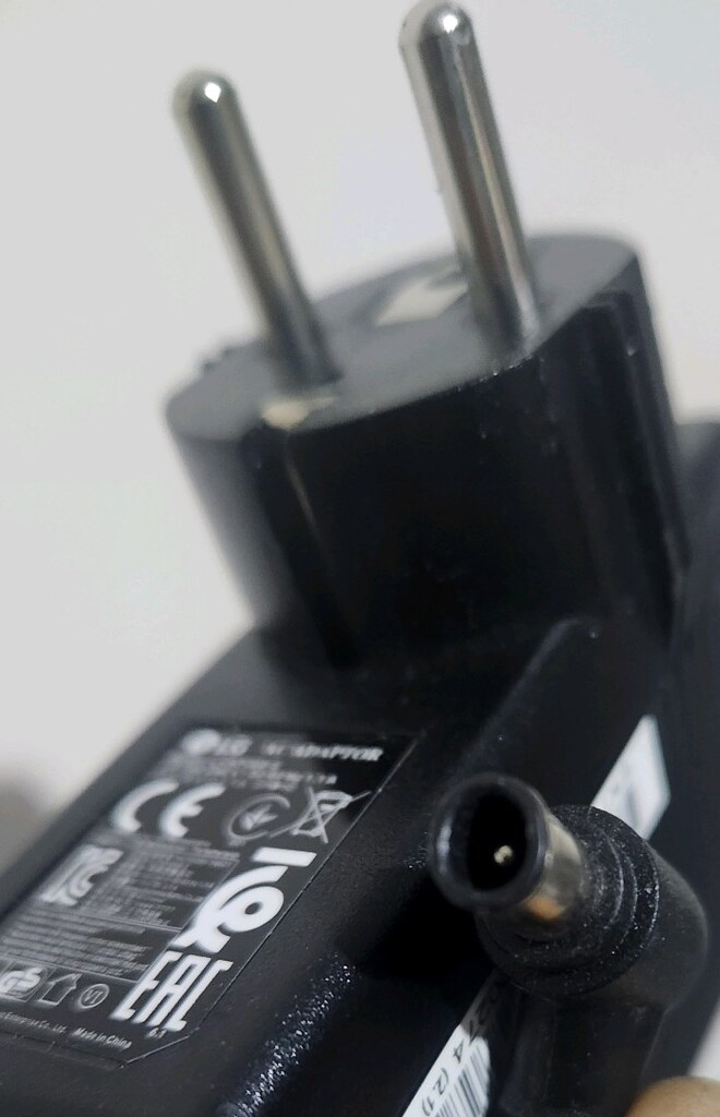 ORJİNAL LG 19V-2,1A ADAPTÖR - 3