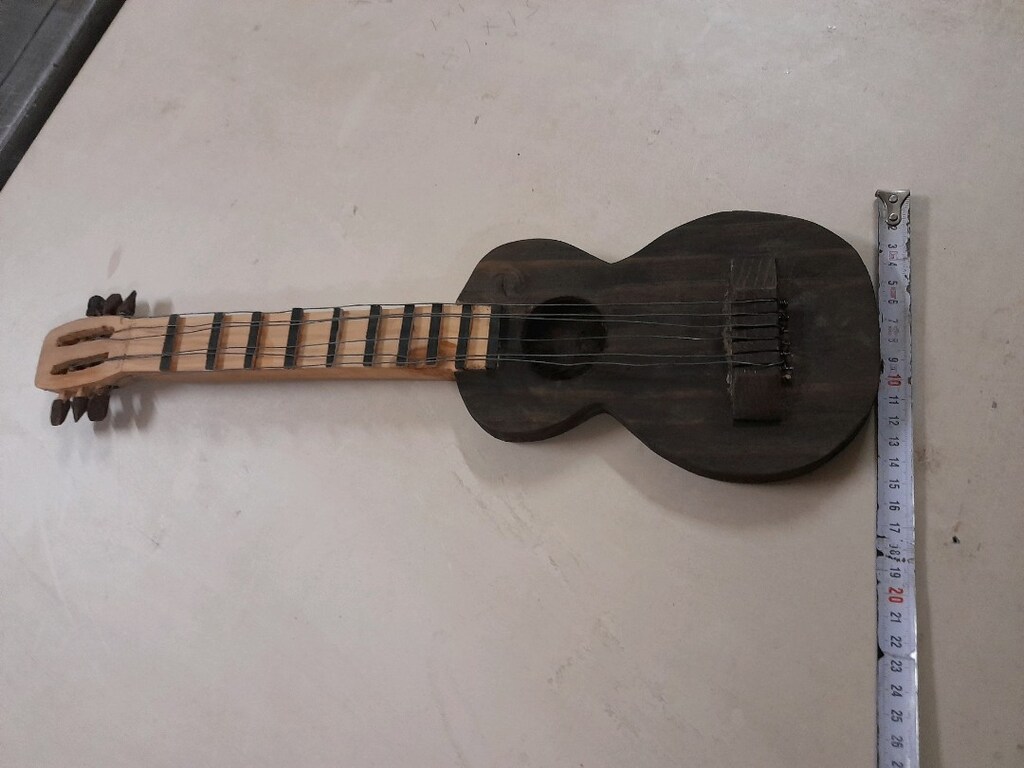 Dekorluk el yapımı keman ve ukulele - 7