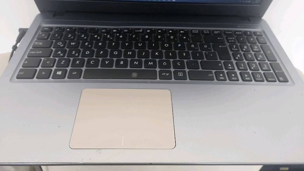 ASUS LAPTOP - 2