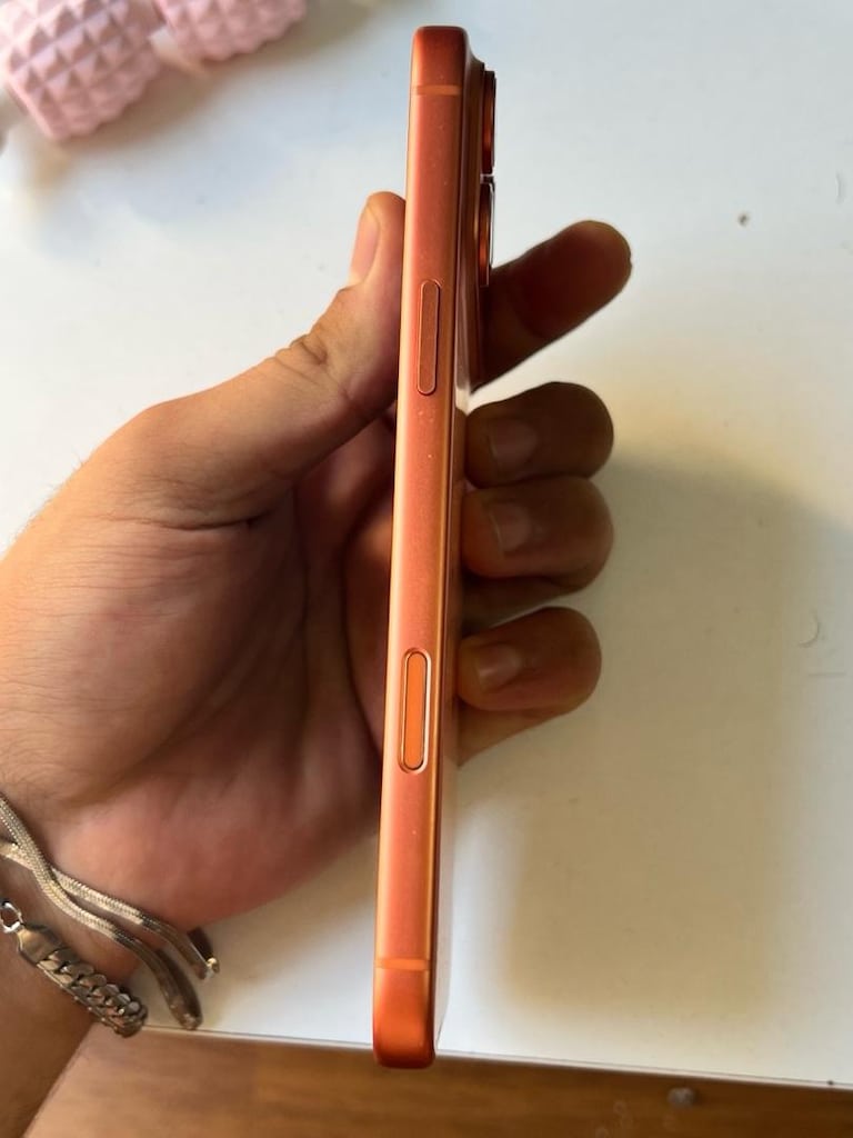 YD iPhone 17 Pro max - 3