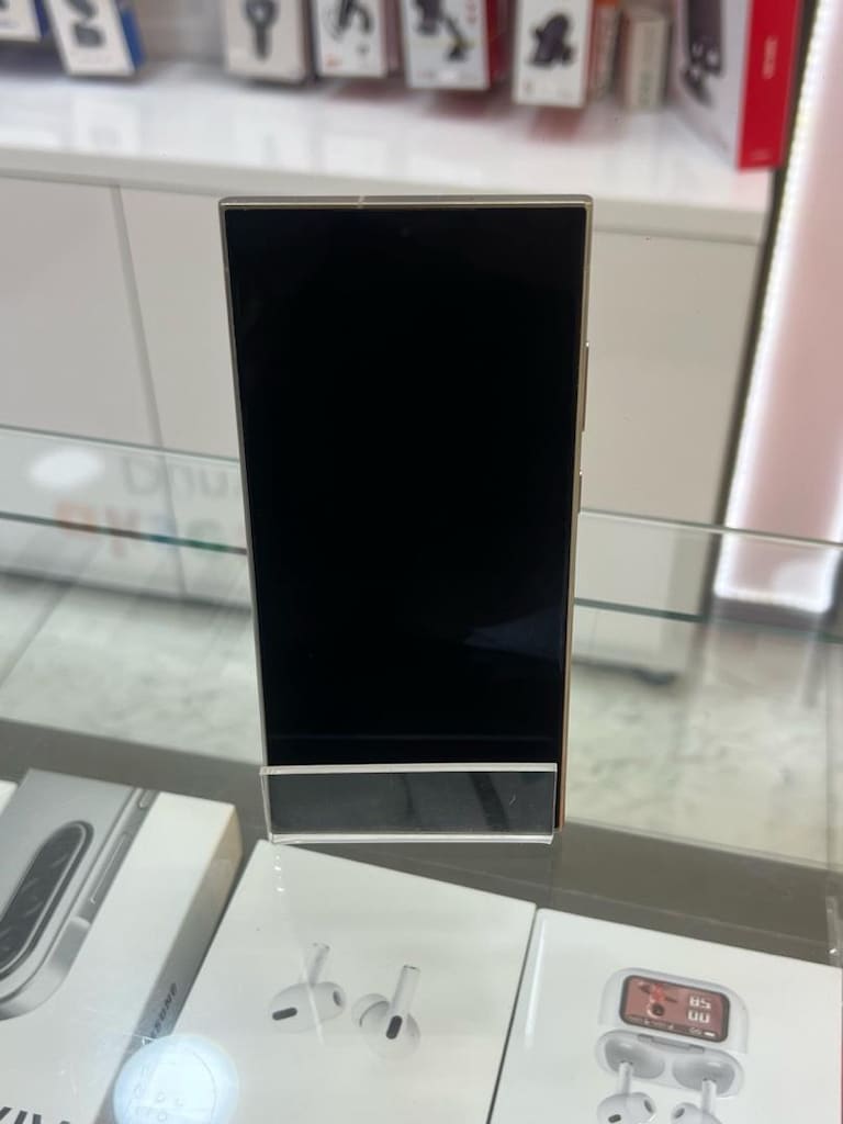 SAMSUNG S24 ULTRA 256 GB - 2