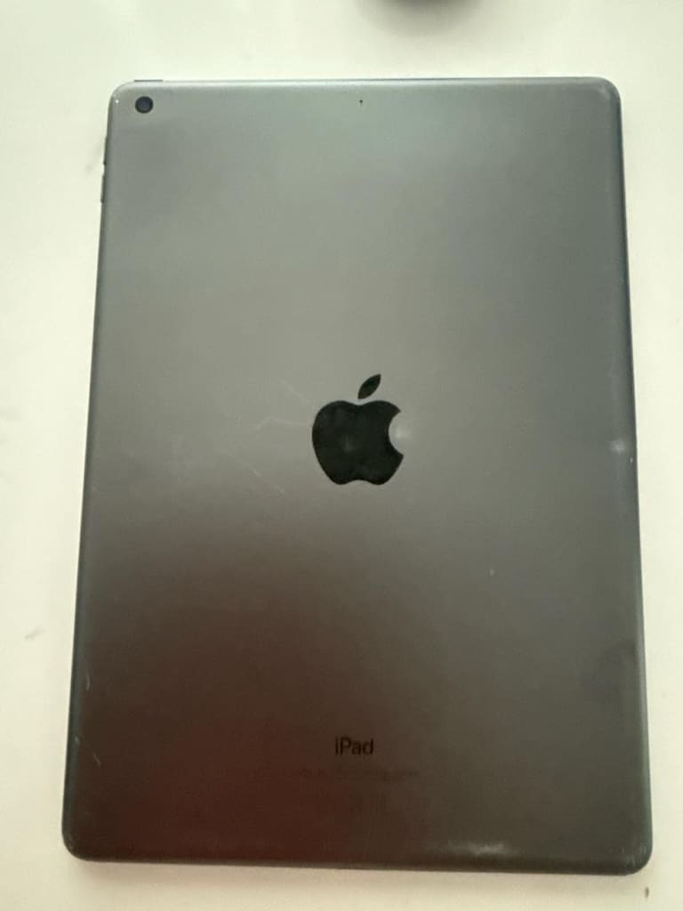 Apple iPad 9. Nesil 64 GB + Apple Pencil 1 Kutulu ve taşıma çantası - 3