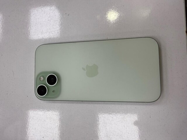 iPhone 15