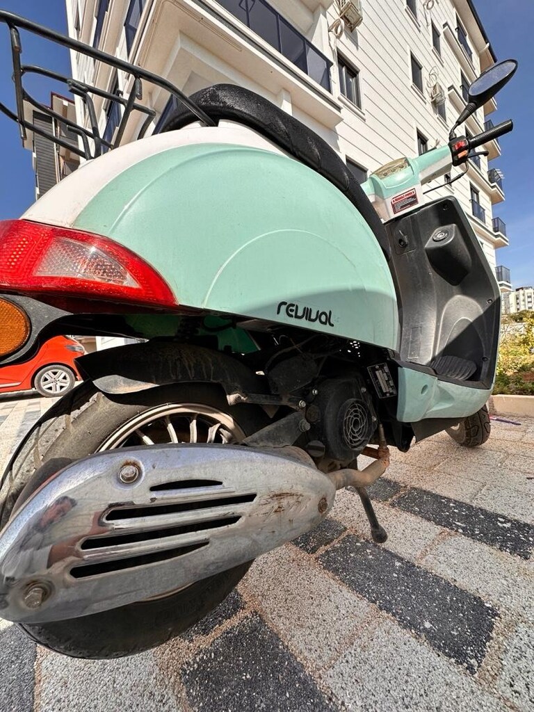 Mondial 50cc Revival Motosiklet | Xenon Far | 2 Kask Dahil - 5