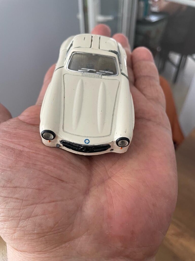 Kinsmart 1954 Mercedes metal araba - 2