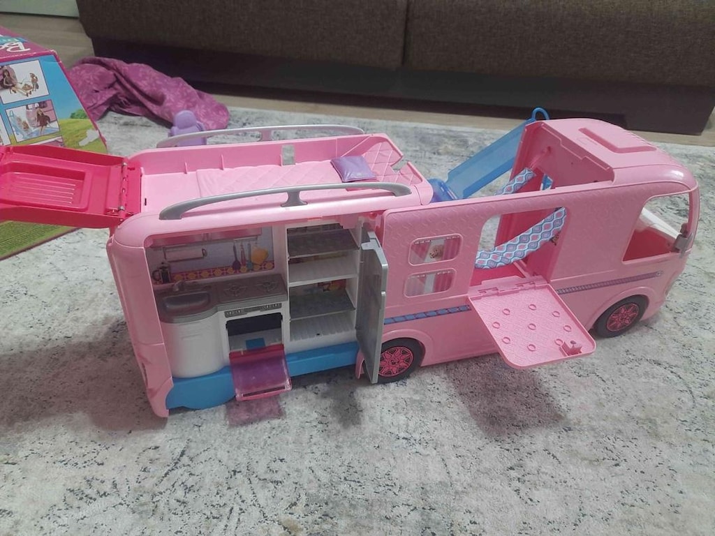 Barbie Oyun Karavanı - 4