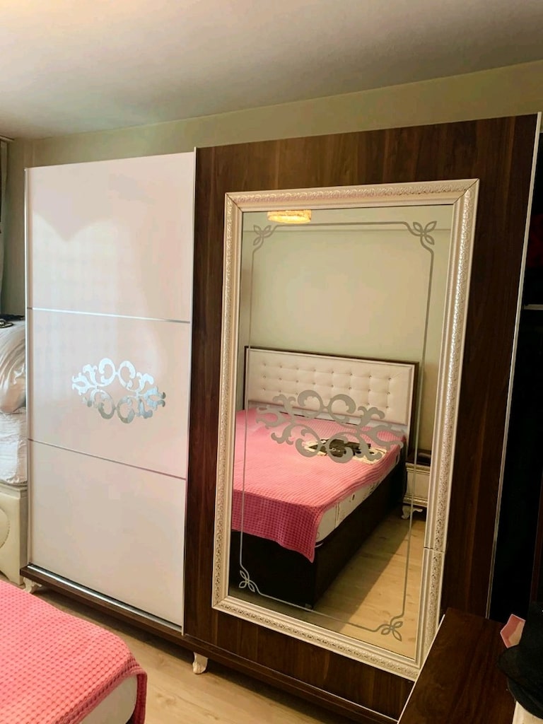 Oturma Grubu / Yemek Masası / Salon Ünitesi / Yatak Odası Takımı - 6