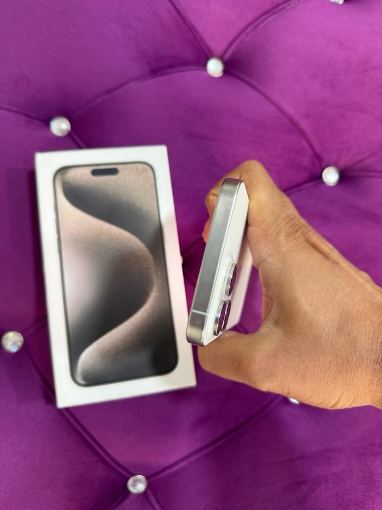 İPHONE 15 PRO MAX GÜMÜŞ 512 GB PİL 85 YURTİÇİ FATURALI AÇIKLAMAYI OKU - 5