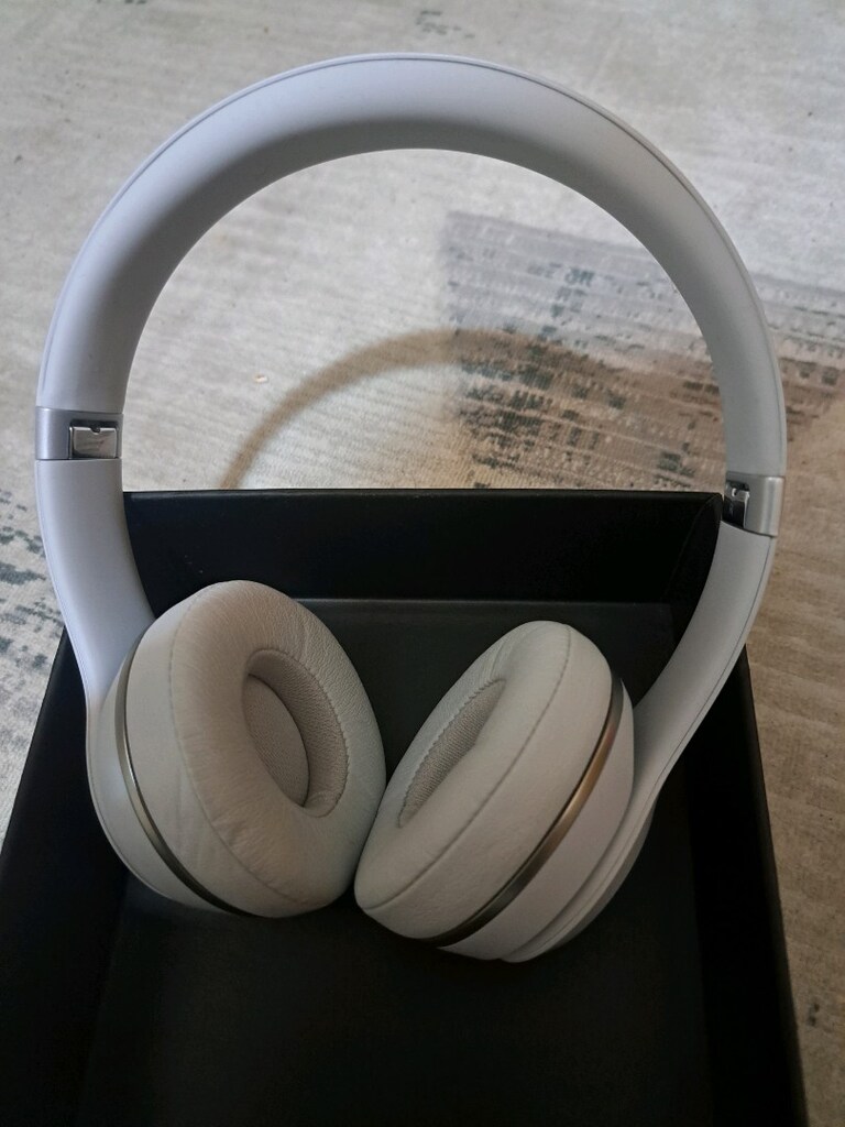 Beats Solo 3 Wireless Gri - 3