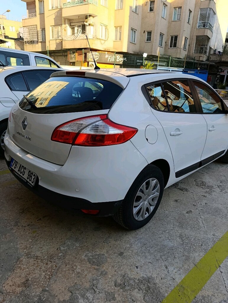 Megan 3 Otomotik - 3
