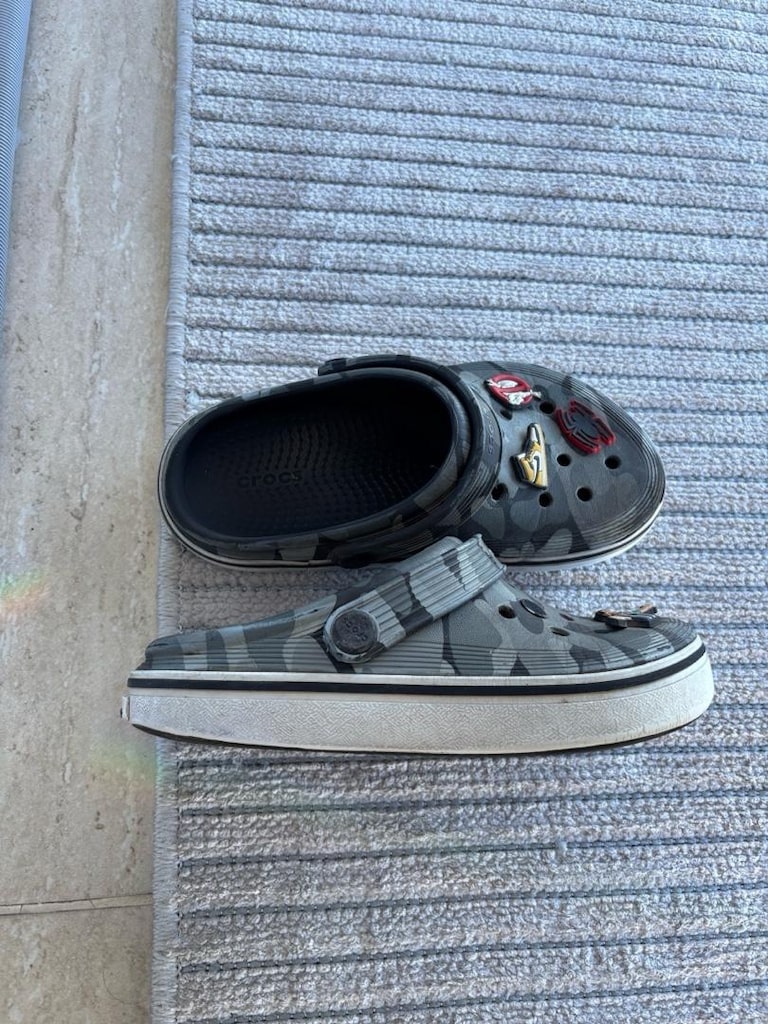 Orijinal Crocs 2 adet çocuk terliği - 4