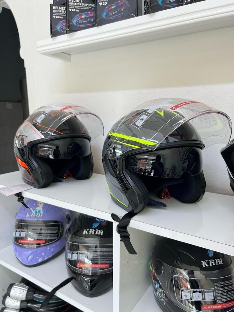 yarım kask Güneş vizörlü - 13
