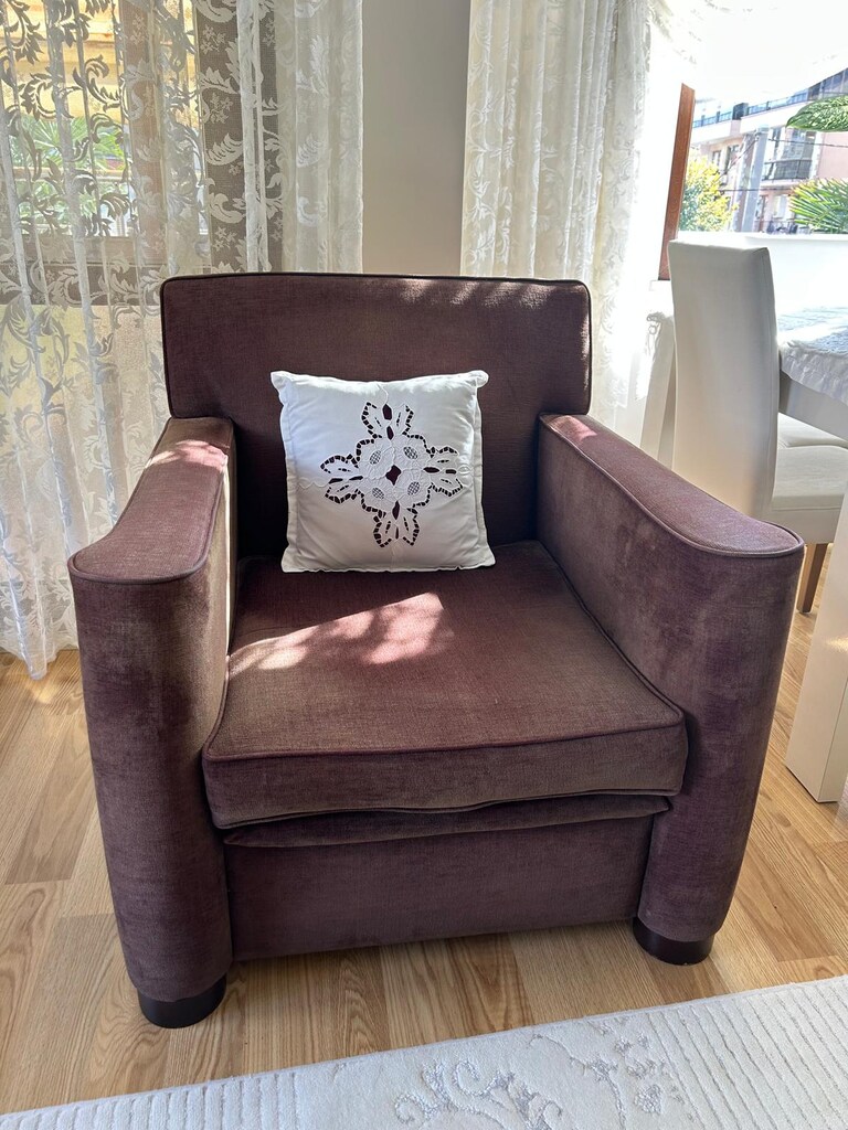 Tepehome kaliteli ve konforlu koltuk takımı. 2 üçlü - 2 berjer - sehpa - 3