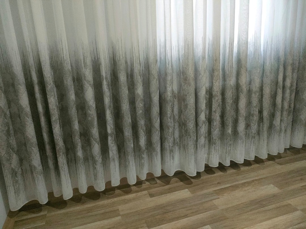 Desenli Beyaz Perde 320*250 - 3