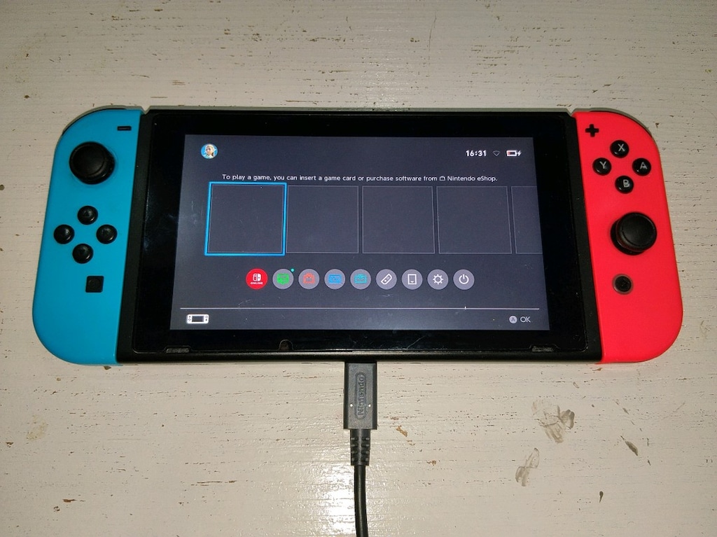 Pembe Nintendo Switch - 4