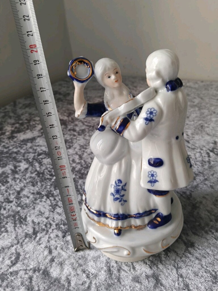 Vintage porselen müzikli dönen biblo - 3