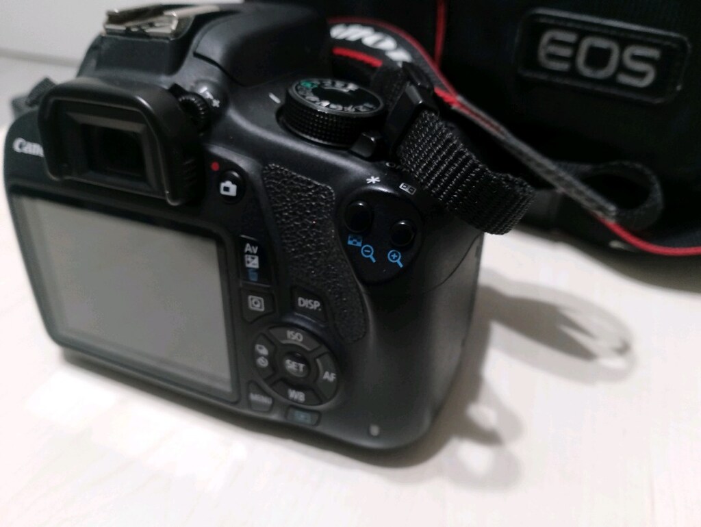 Canon EOS 1200D - 4