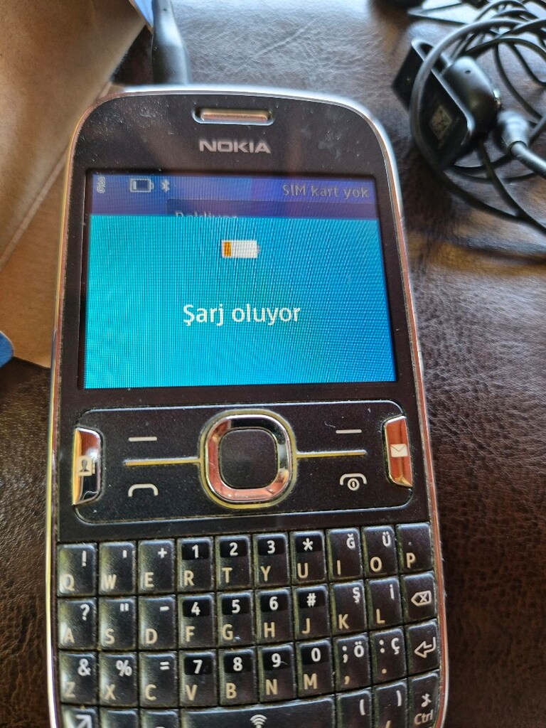 Nokia Asha 302 - 5
