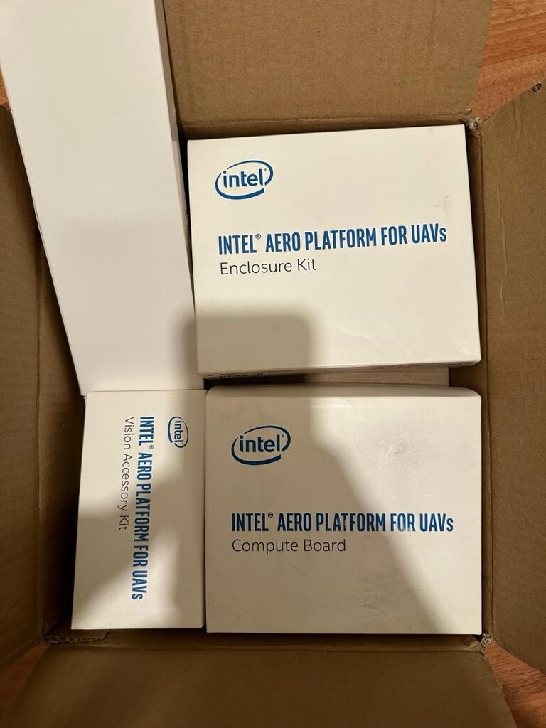 Intel Aero Ready to Fly (RTF) Drone Kit - 4
