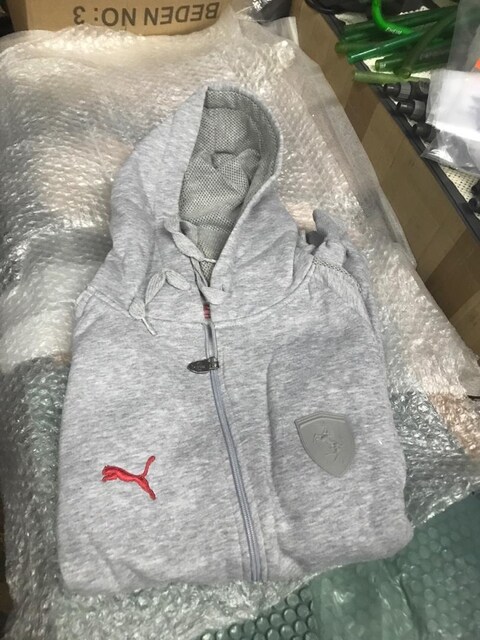 puma marka ferrari scuderia SIFIR ORJİNAL XXL beden şapkalı kapşonlu b