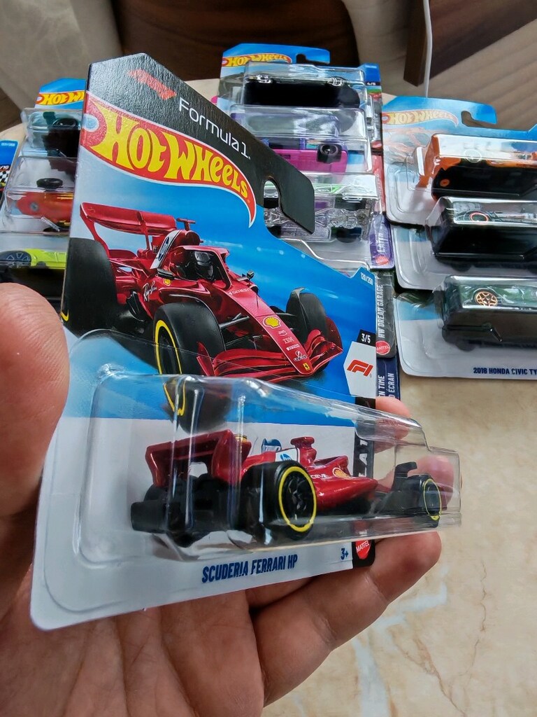 hot Wheels - SCUDERİA FERRARİ HP - FORMULA F1 / MODEL ARABA - 5