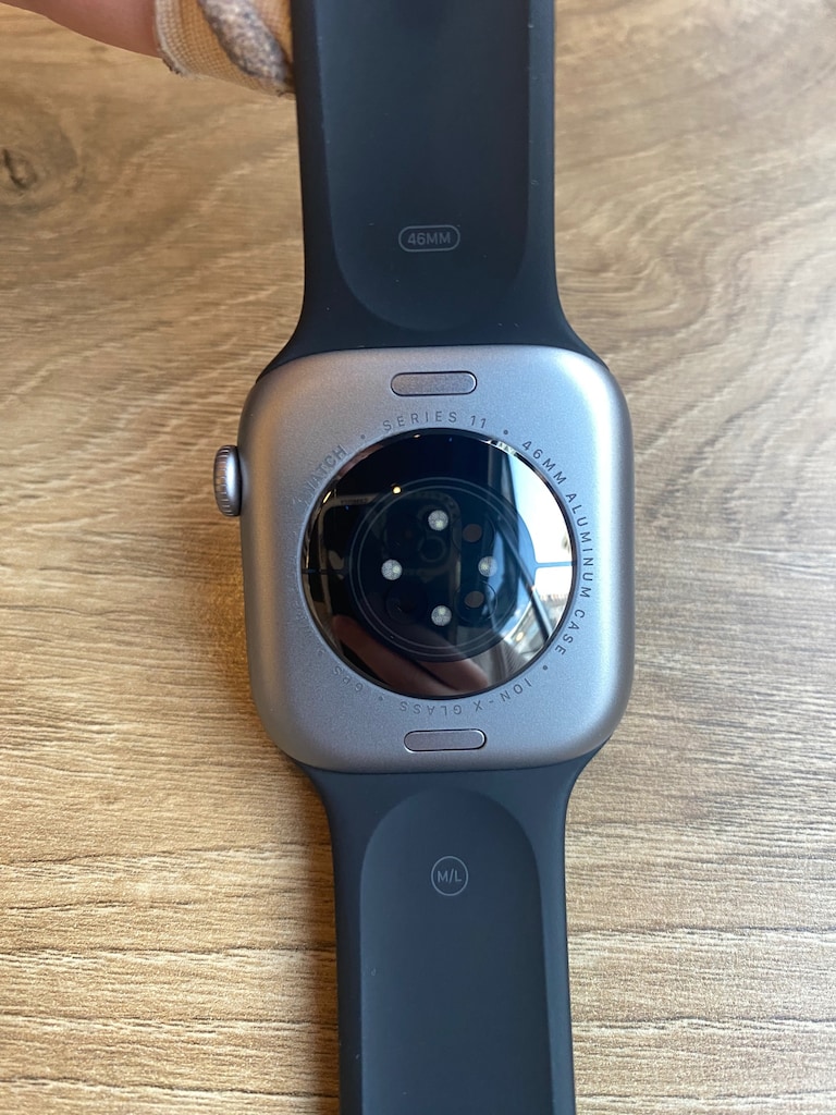 Apple Watch series 11 / 46mm - 3