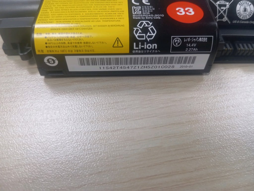 yeni sıfır orjinal Lenovo laptop BATARYASI - 9