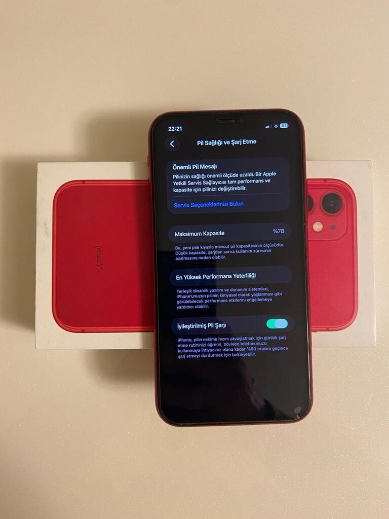 iPhone 11 Red - Kutulu Faturalı - 3