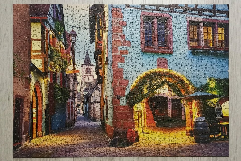 Arlası Bantlı Yapılmış Puzzle - 18