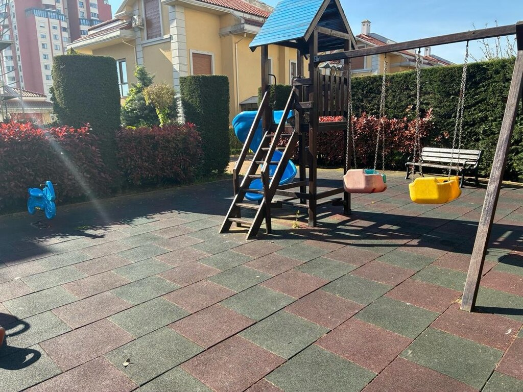 Çocuk parkı . temiz