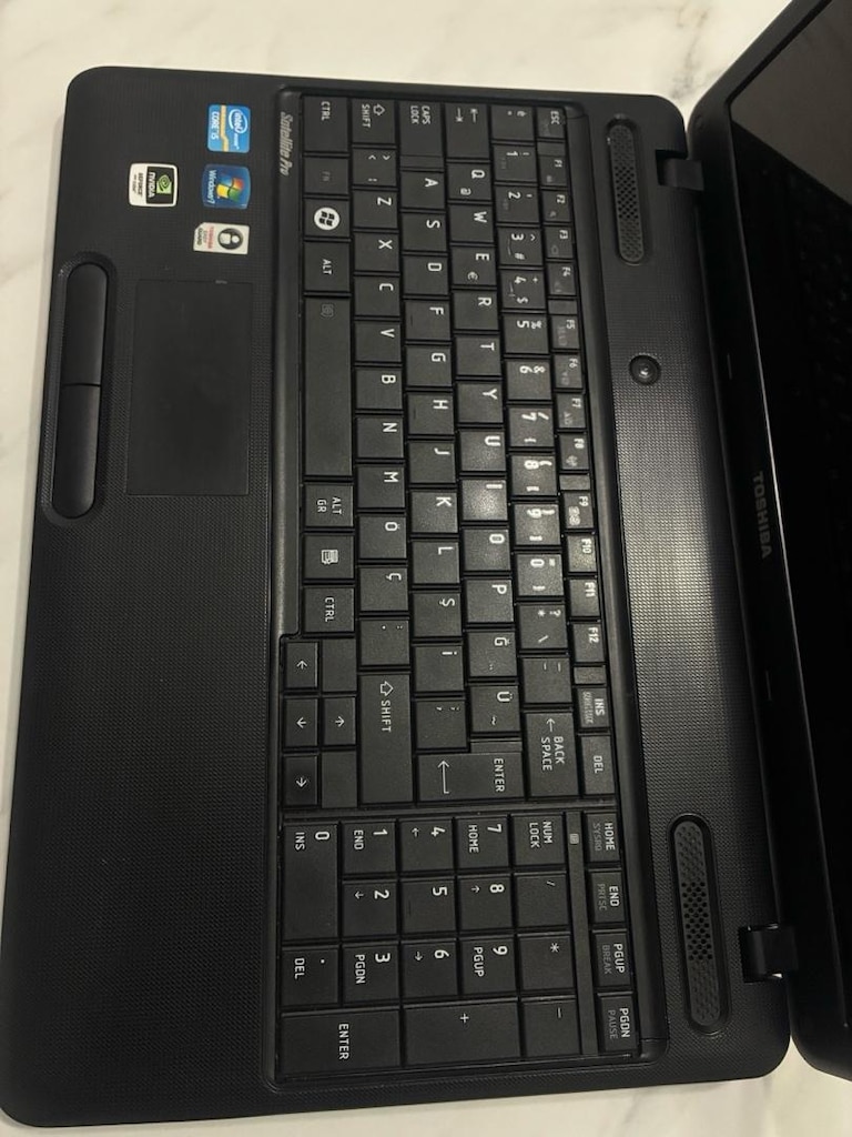 TOSHİBA İ5 8 GB RAM 60 GB SSD LAPTOP - 8