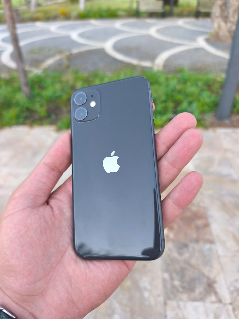 İPHONE 11 64 GB TR - 4