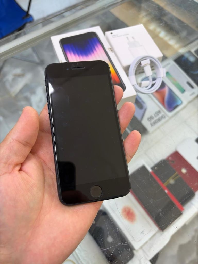 YURTİÇİ İPHONE SE 3.NESİL İOS 18 KUTU FATURALI - 5