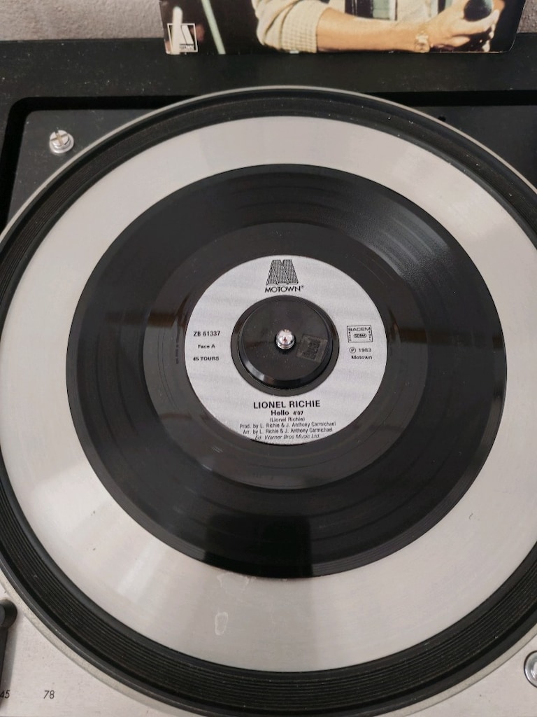 Lionel Richie & Hello 45 lik - 3