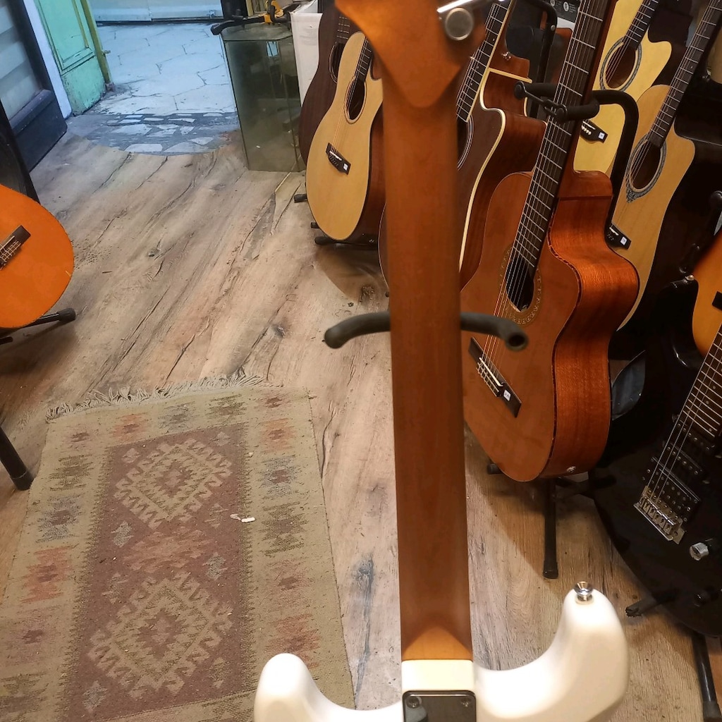 Strauss HSS elektro gitar.. Sifir kutuda - 5