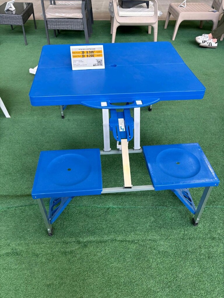 Sıfırı 8600 TL! Tertemiz Katlanır Çanta Kamp Masası (4 Kişilik)