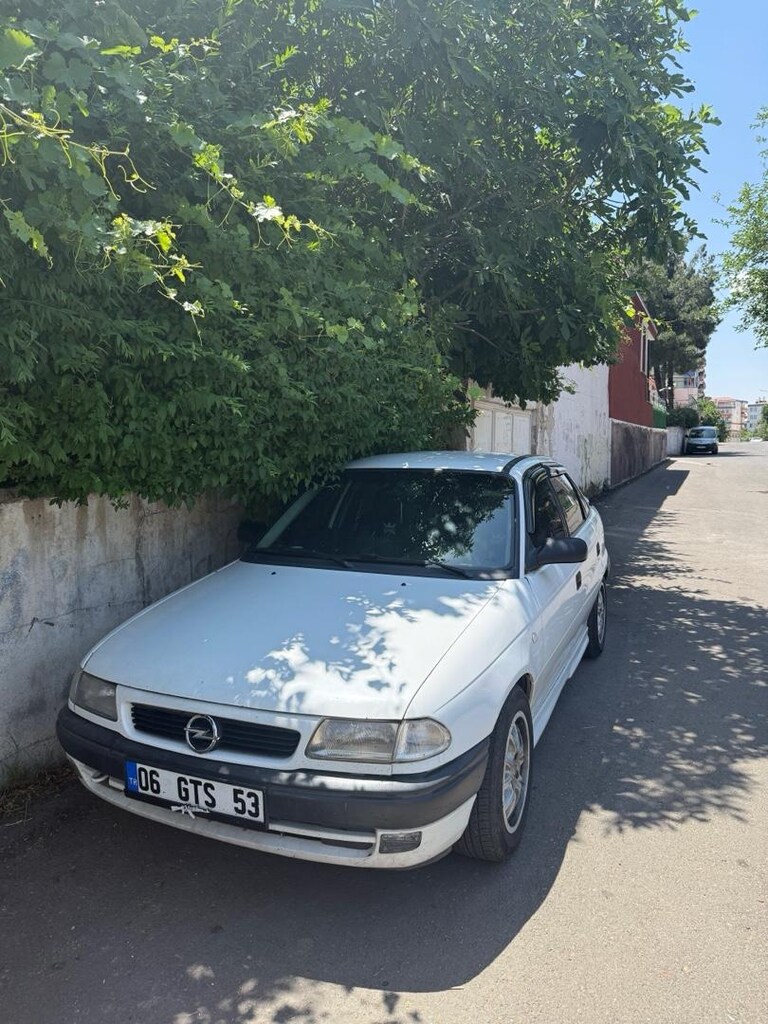 OPEL ASTRA - 6