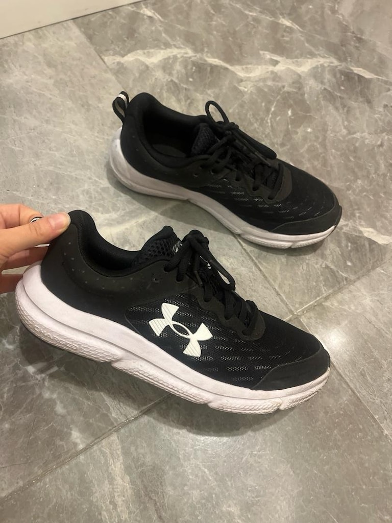 Under armour spor ayakkabı