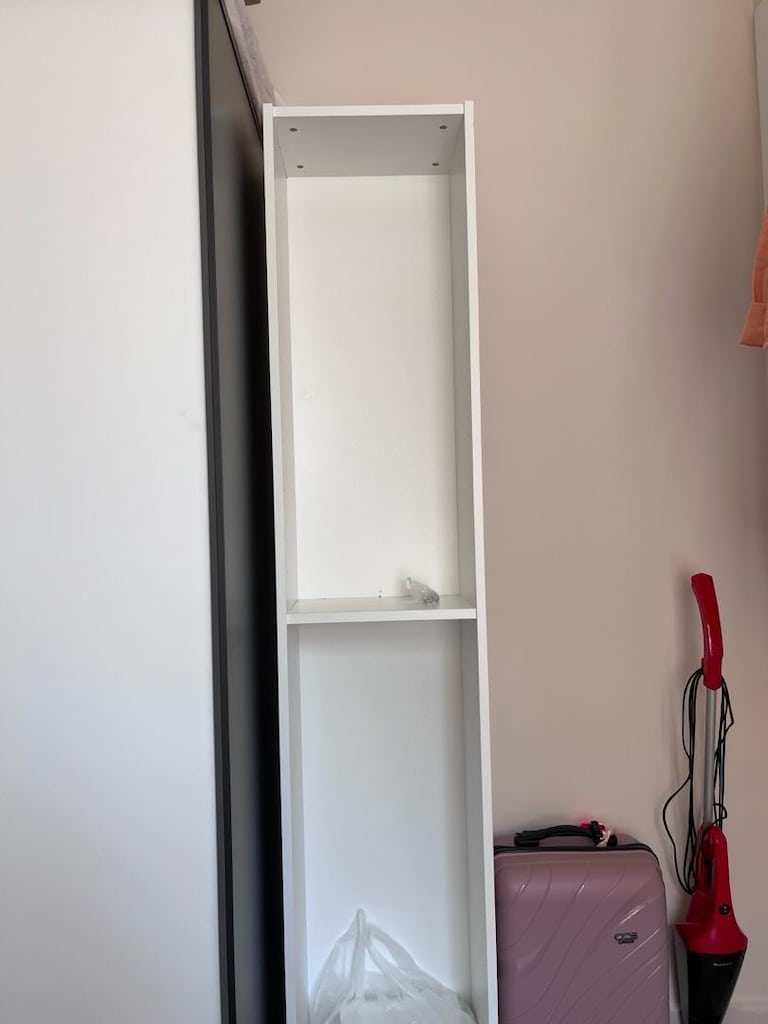 IKEA Beyaz Çok Amaçlı Raflı Dolap – Temiz Kullanılmış