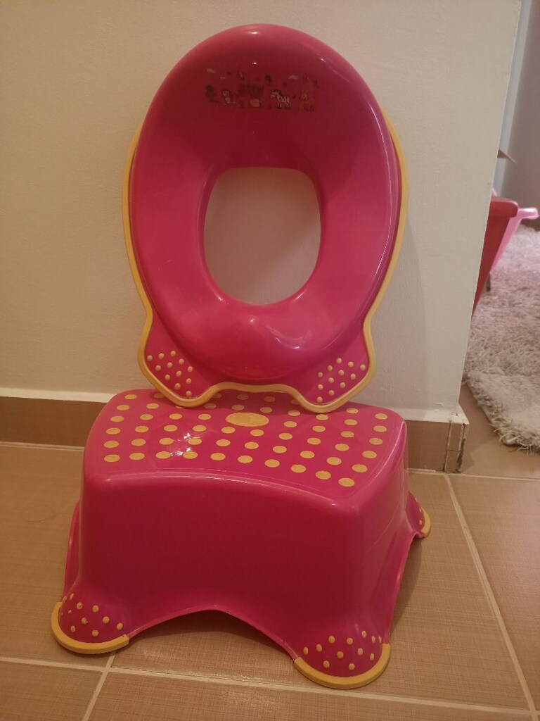 kız çocuk için tuvalet oturma aparatı ve lavabo basamağı