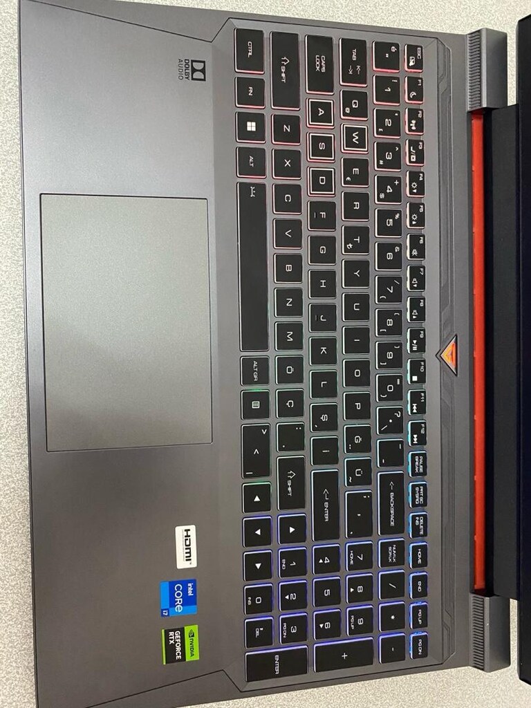 Casper Excalibur G870 i7-12700H RTX 4070 64GB RAM 2TB SSD - 3