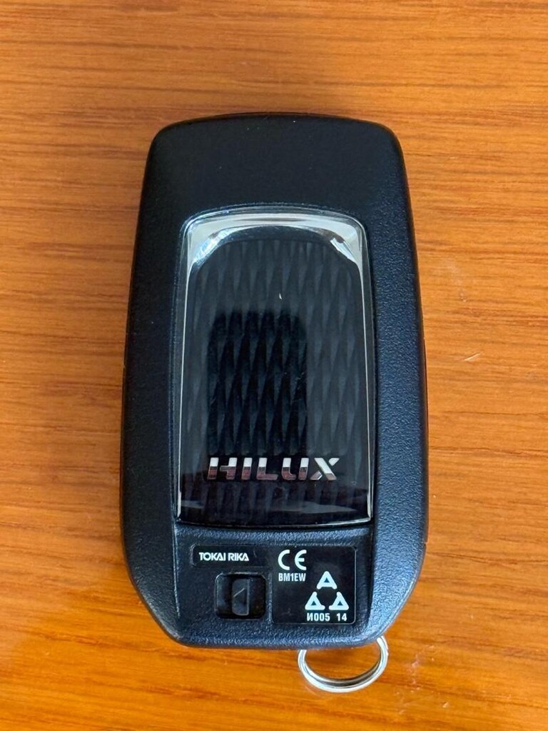 Toyota Hilux Orijinal Dolu Anahtar - 5