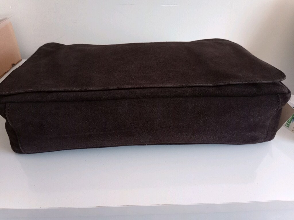 deri süet unisex çanta kahve rengi sıfır ürün şık model Tchibo marka - 3