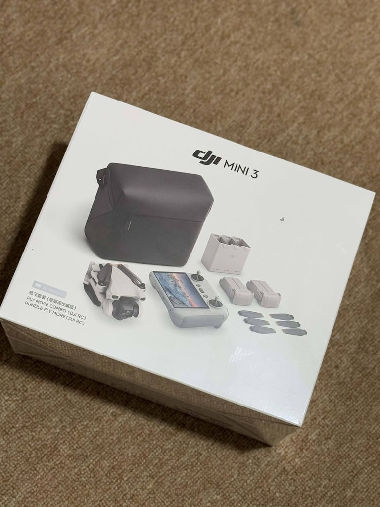 Kapalı kutu DJI Mini 3 Fly More Combo (DJI RC) 24 Ay garantili