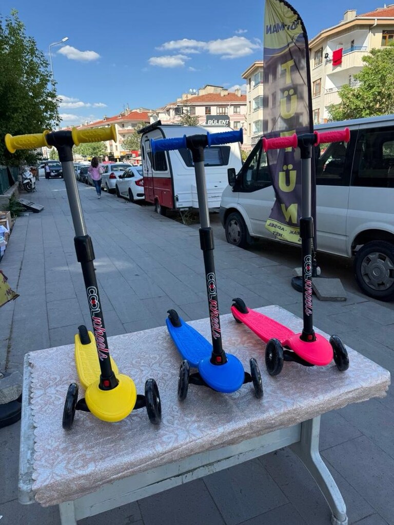 SIFIR SCOOTER. ÇOK KALİTELİ VE ŞIK VE SAĞLAM. ADETİ:1.100 TL. - 3