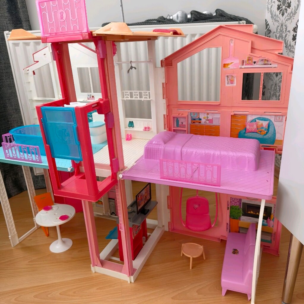 Barbie evi - 4